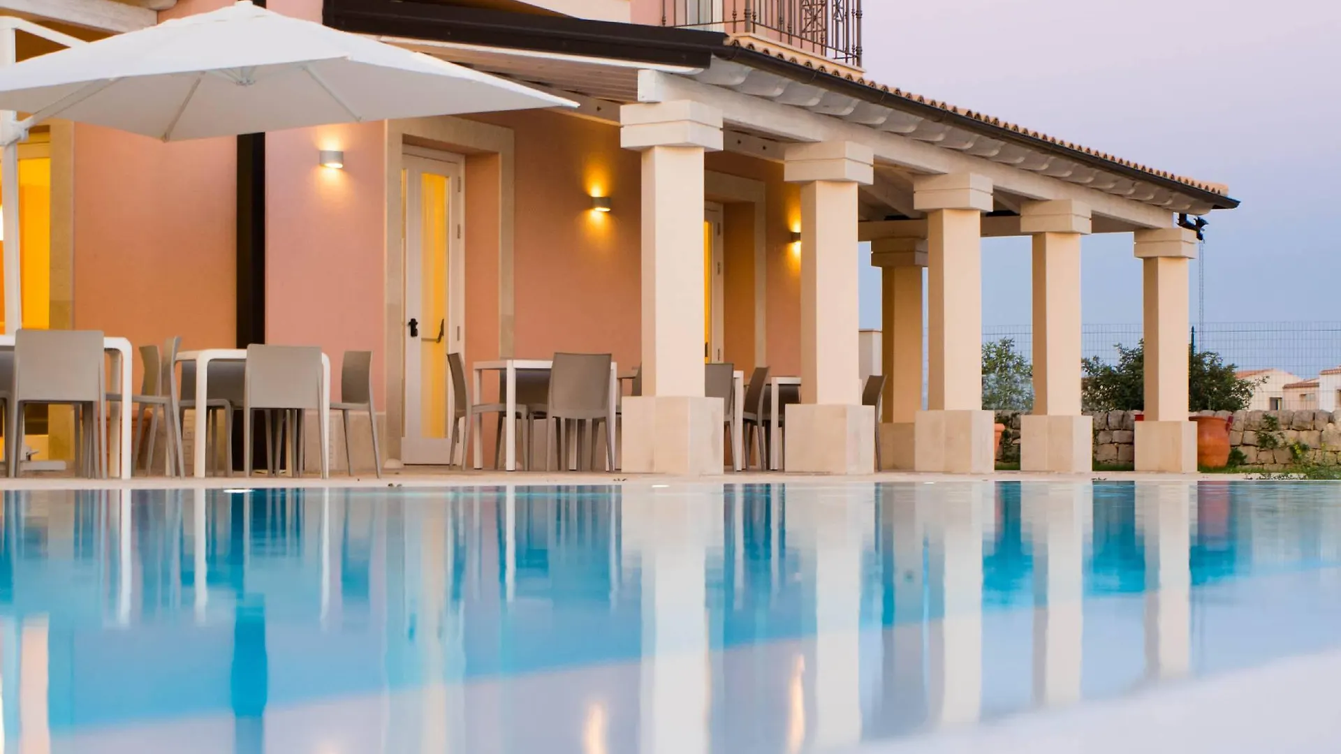 Hotel Danieli Pozzallo 4*,
